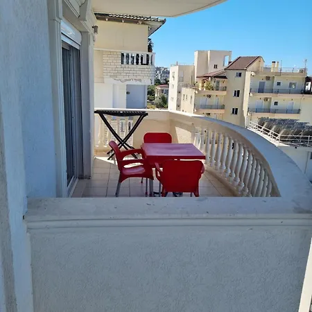 Center Apartment, Amazing View, Parking
