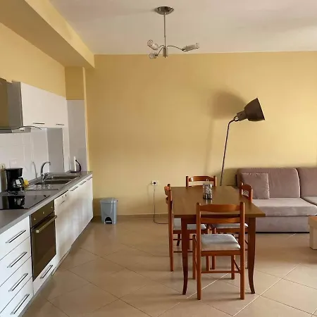 Center Apartment, Amazing View, Parking