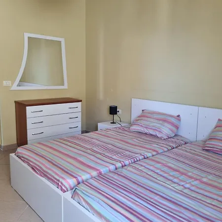 Center Apartment, Amazing View, Parking * Sarandë