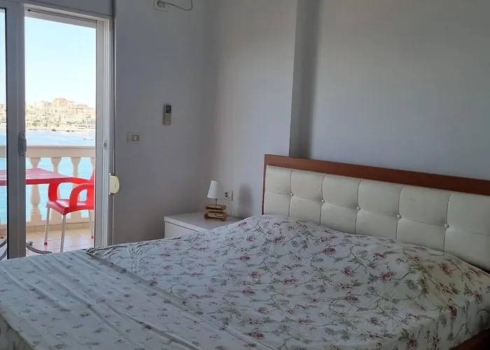 Center Apartment, Amazing View, Parking Saranda