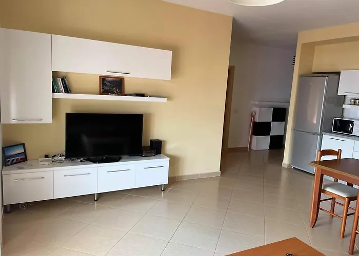 Center Apartment, Amazing View, Parking