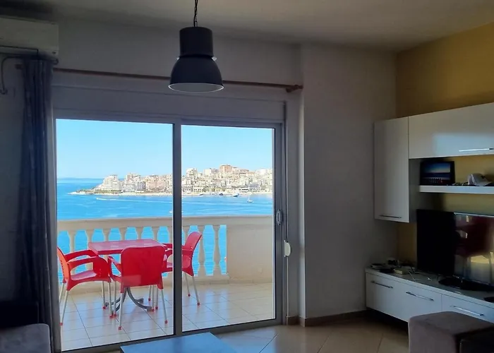 Center Apartment, Amazing View, Parking Saranda