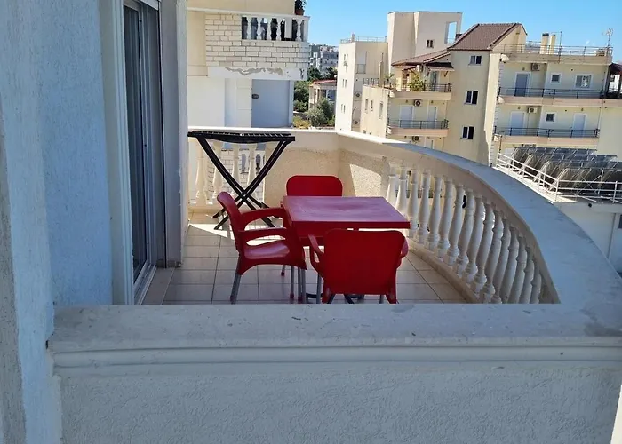 Center Apartment, Amazing View, Parking
