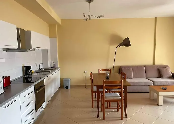 Center Apartment, Amazing View, Parking