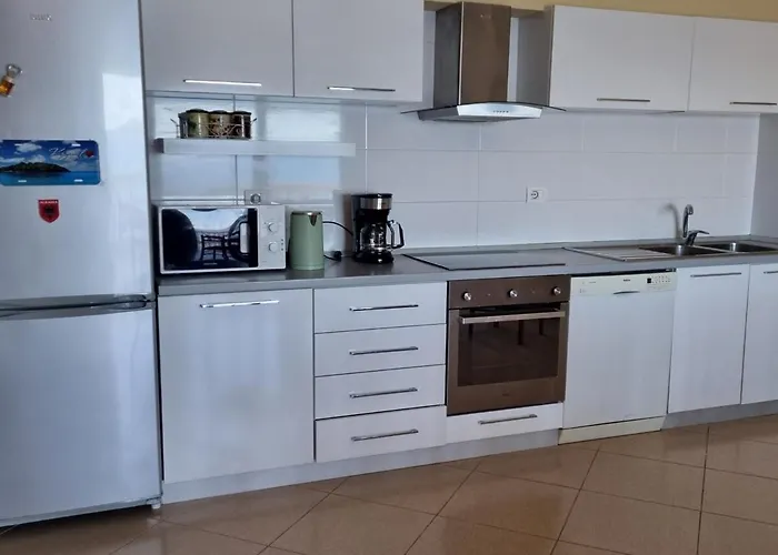 Center Apartment, Amazing View, Parking *